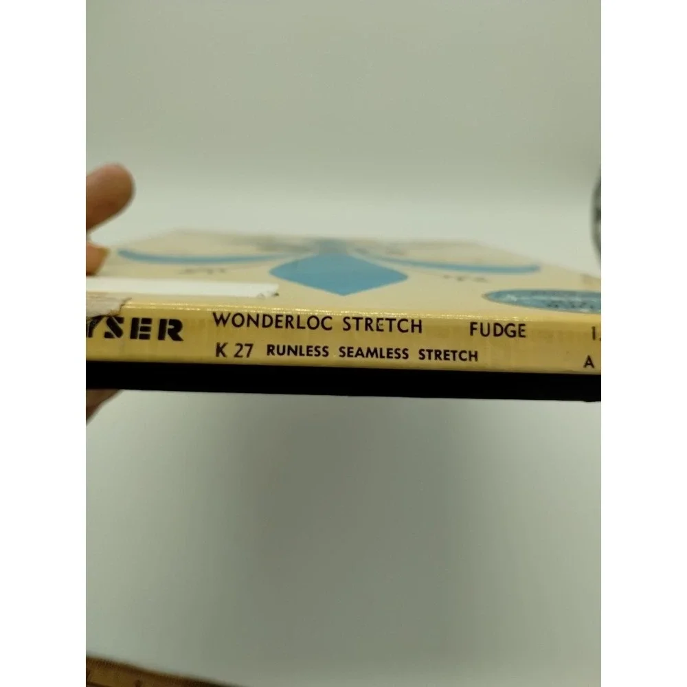 Vintage, NOS, Kayser Sheer Nylon Garter Stockings Sz A 8 1/2-9 FUDGE Runless